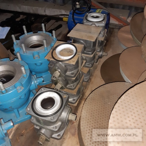 Sprzęt MPS - pakiet zawierający 26 poz. asort. (wg oddzielnego wykazu), w tym m.in.: waga elektroniczna, pompy monoblokowe, zawory bezpieczeństwa, wkłady filtracyjne itp. 